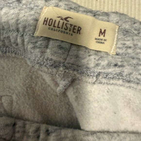 Hollister Gray Sweatpants Cozy Essential Joggers - Picture 4 of 7